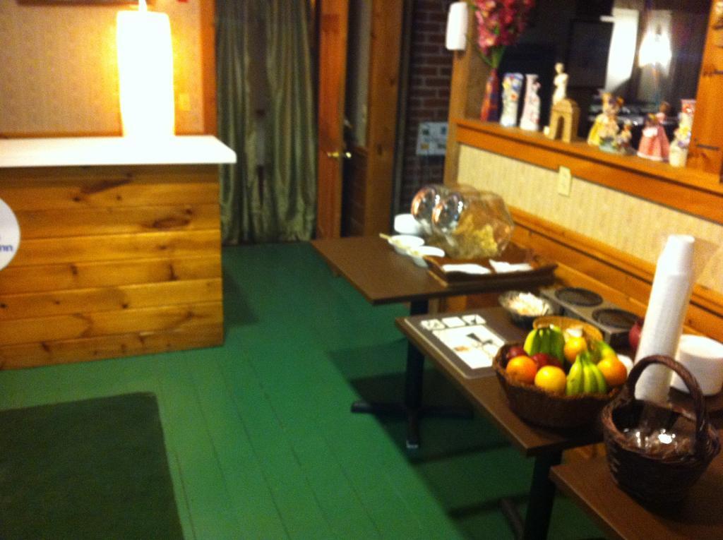 Ladd Brook Inn Pownal Ngoại thất bức ảnh